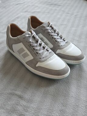 Men's Suede & Leather Low-Top Sneaker - White and Gray